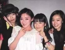 娱乐吃瓜酱闺蜜,揭秘明星间的深厚友谊